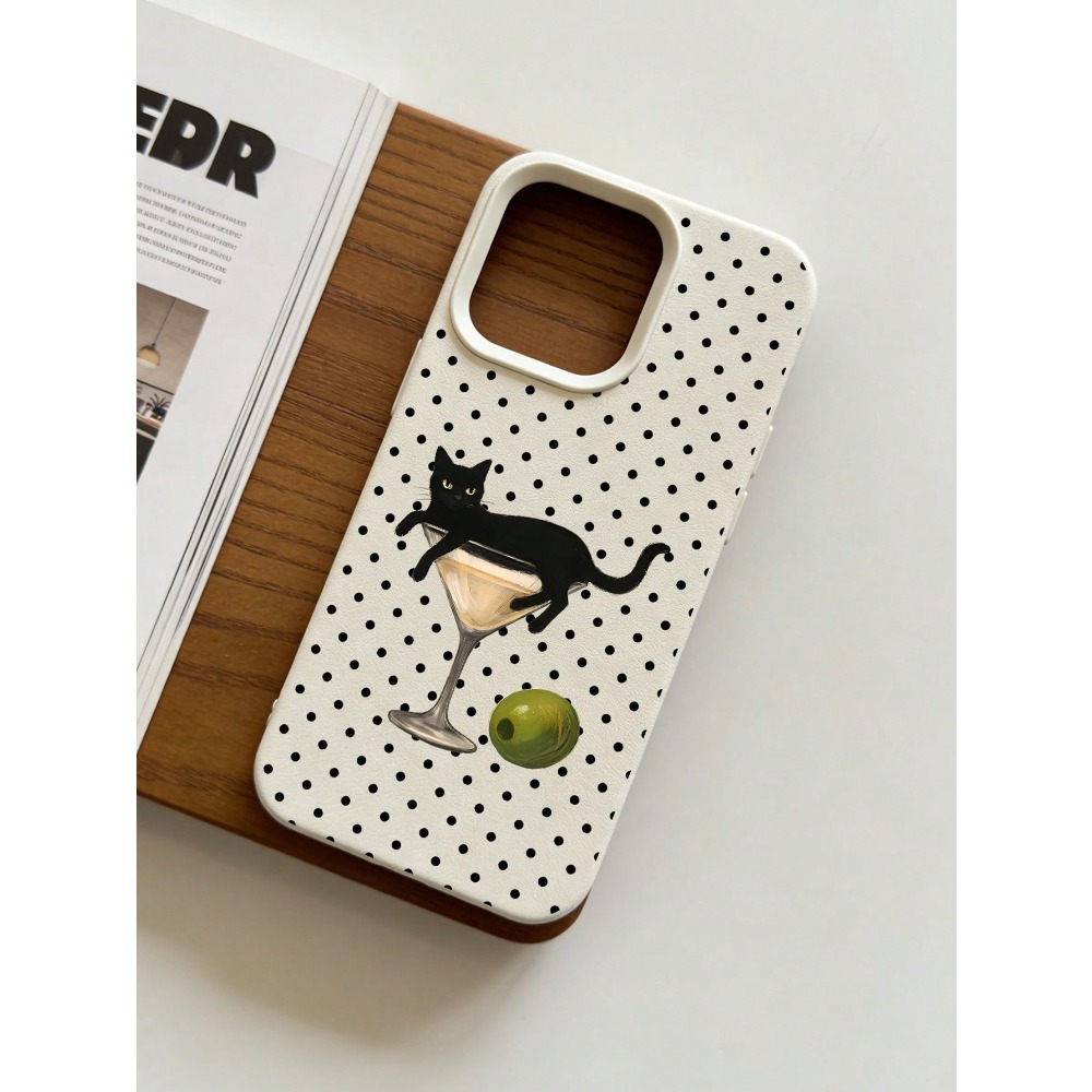 Wine & Beer Shop Photos - เคสโทรศัพท์ลายภาพวาดแมวในแก้วไวน์ สำหรับ iPhone 17/16/16ProMax/15/14/13/12ProMax/11/11Pro ป้องกันการตกกระแทก