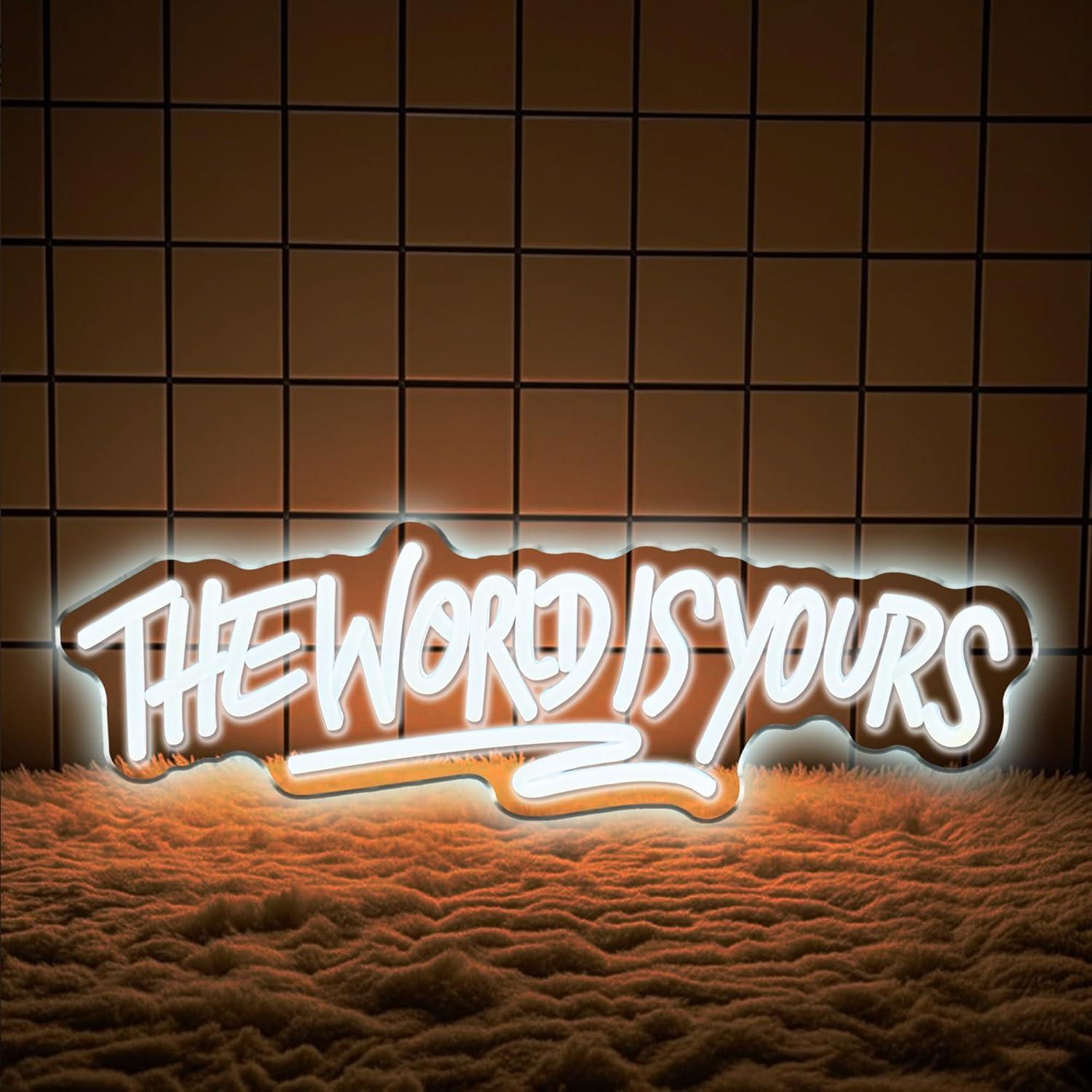 ป้ายไฟนีออน The World is Yours - Beer & Wine Jockey Plaza Shopping บทวิจารณ์และราคา